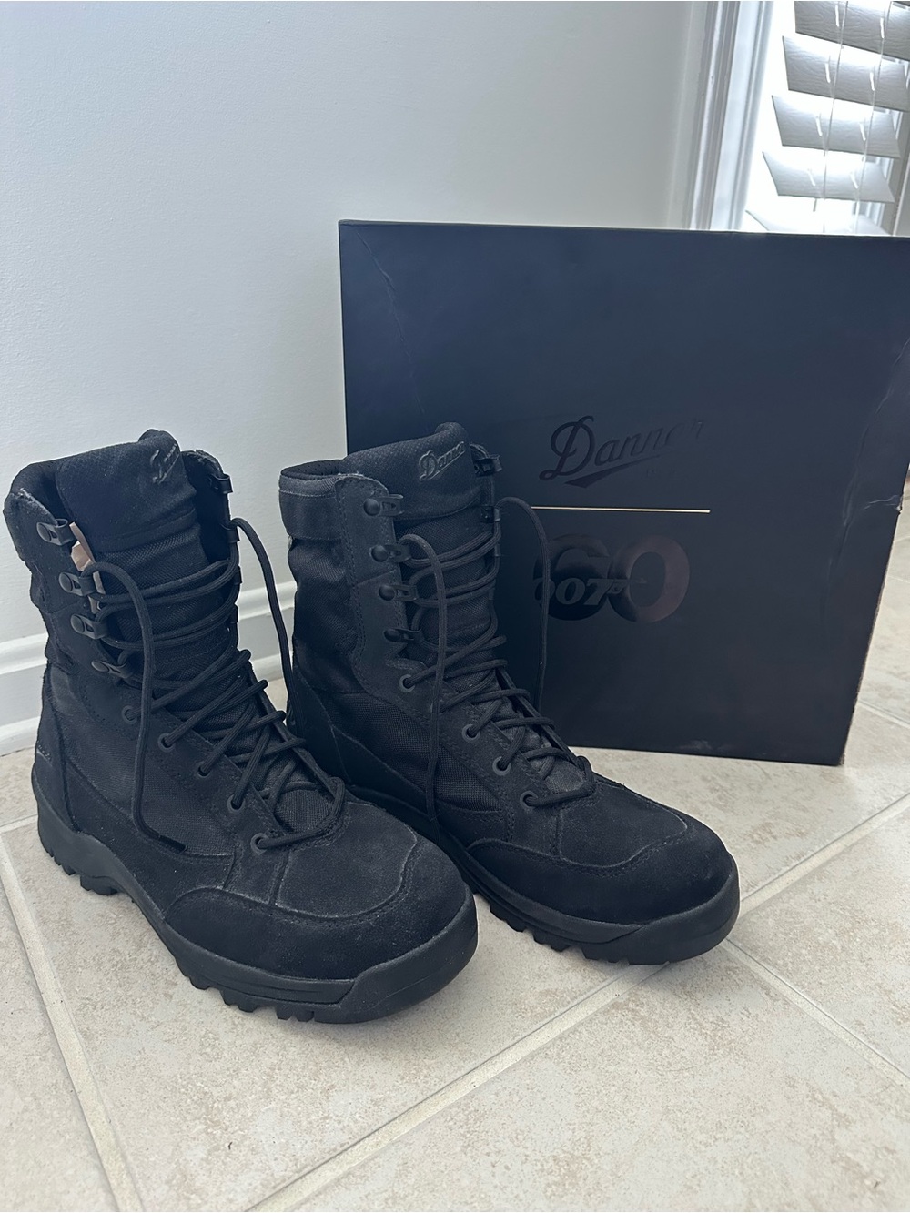 Danner x 007 Tanicus 60th Anniversary James Bond Boots 55324 Men’s 10 D w/ Box